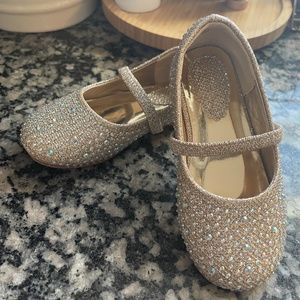 Toddler bling dress shoes